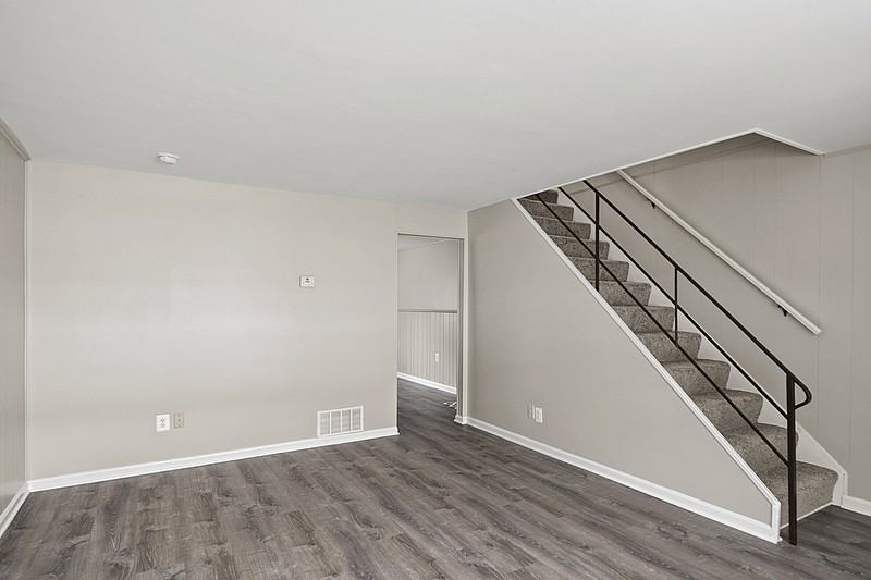 2446 Harriet Ave - Photo 3 of 12