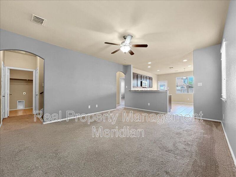12312 Walden Wood Dr - Photo 4 of 20