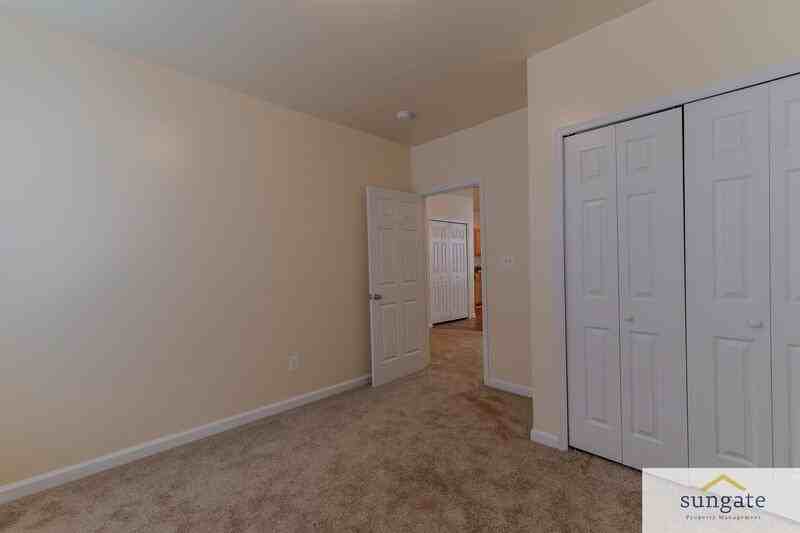 2435 W Lafayette Ave - Photo 6 of 10