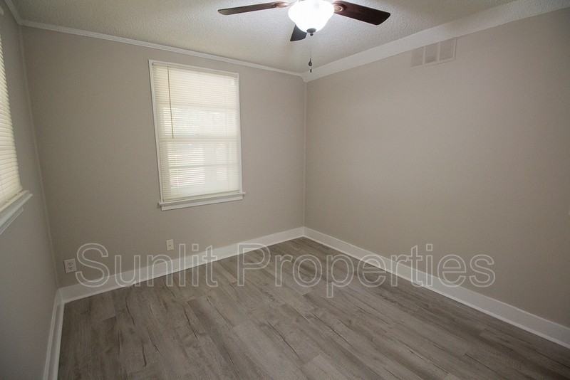 2590 Danielsville Rd - Photo 2 of 35