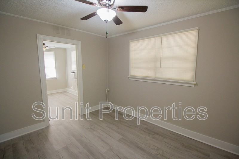 2590 Danielsville Rd - Photo 4 of 35