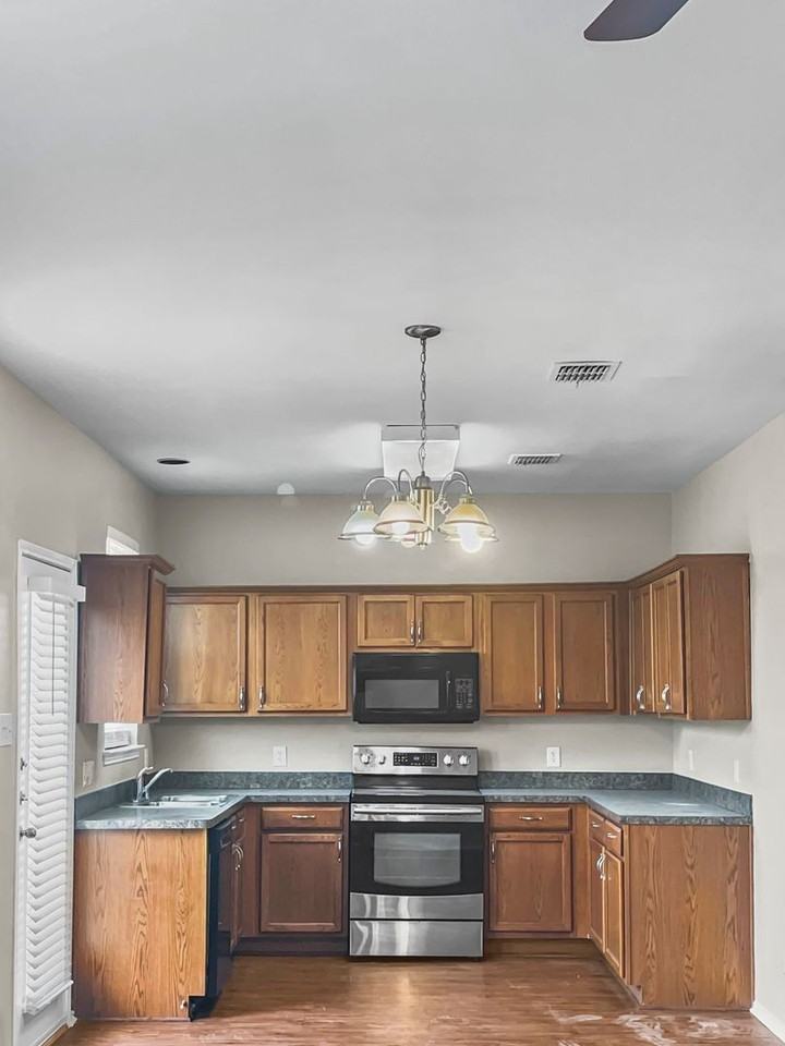 213 Long Prairie Dr - Photo 5 of 15