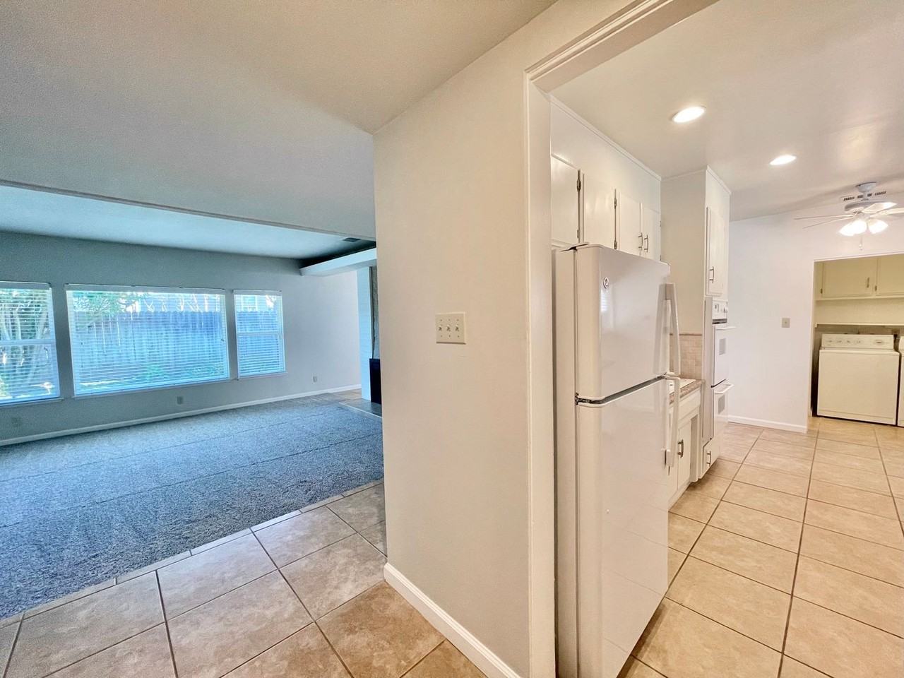 2113 Edith St - Photo 3 of 24