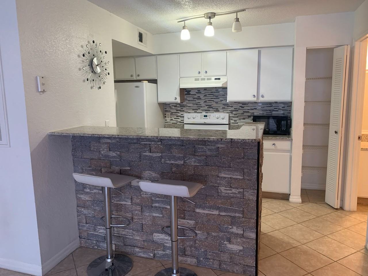 2206 Antigua Pl #1015 - Photo 5 of 21