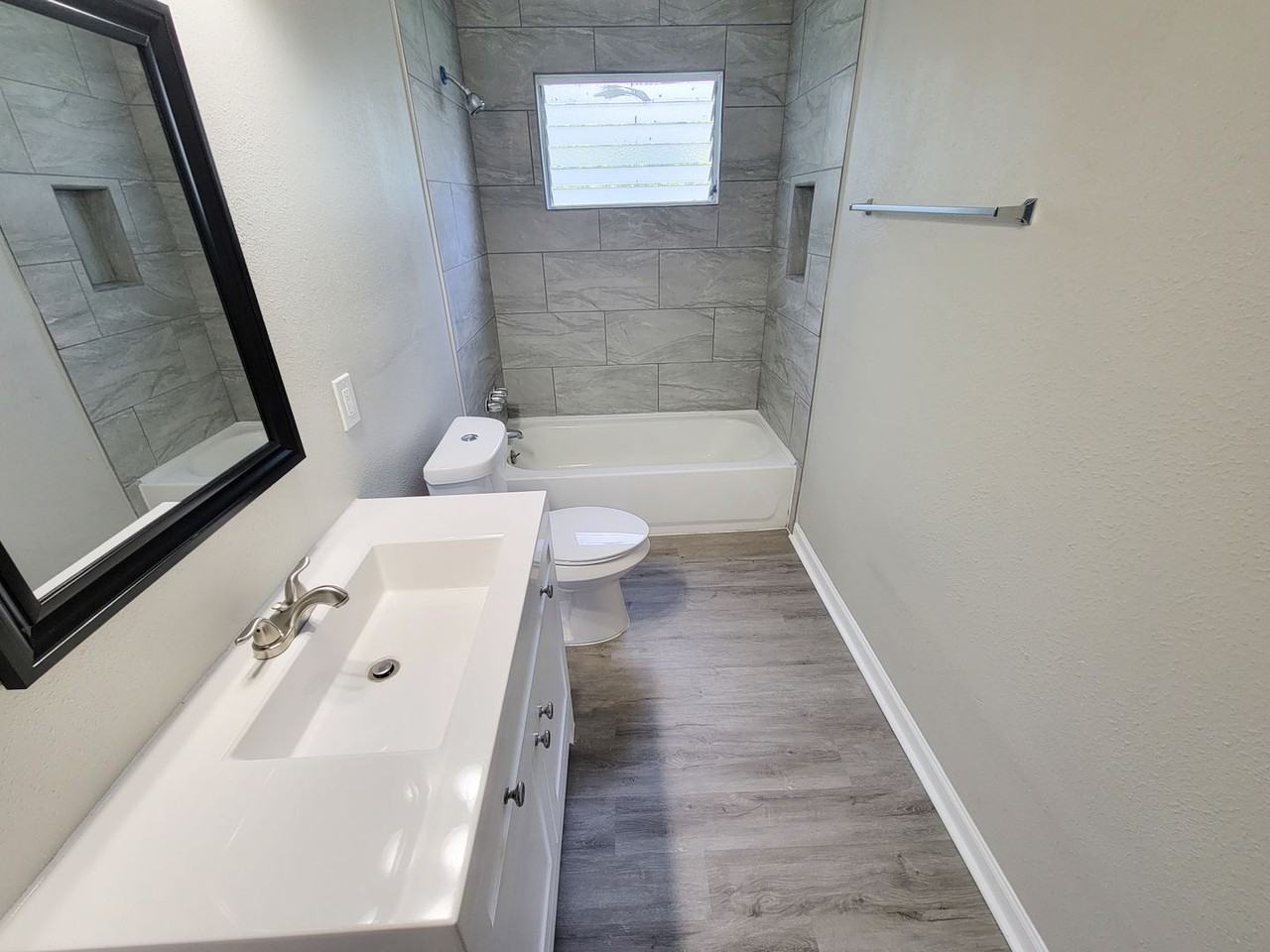 4909 Holloway Dr - Photo 7 of 15