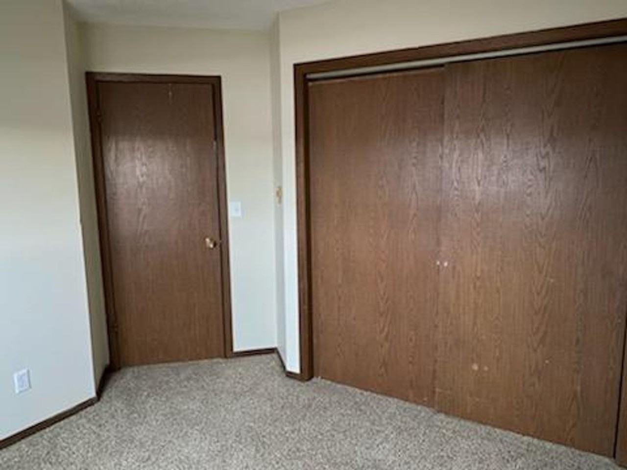 JR Edgemont Estates - Photo 3 of 9