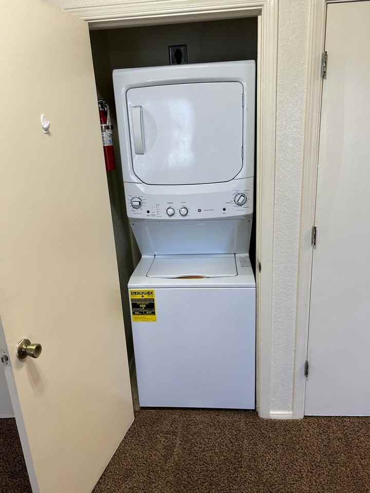 Regency Pointe Apartments - Photo 6 of 30