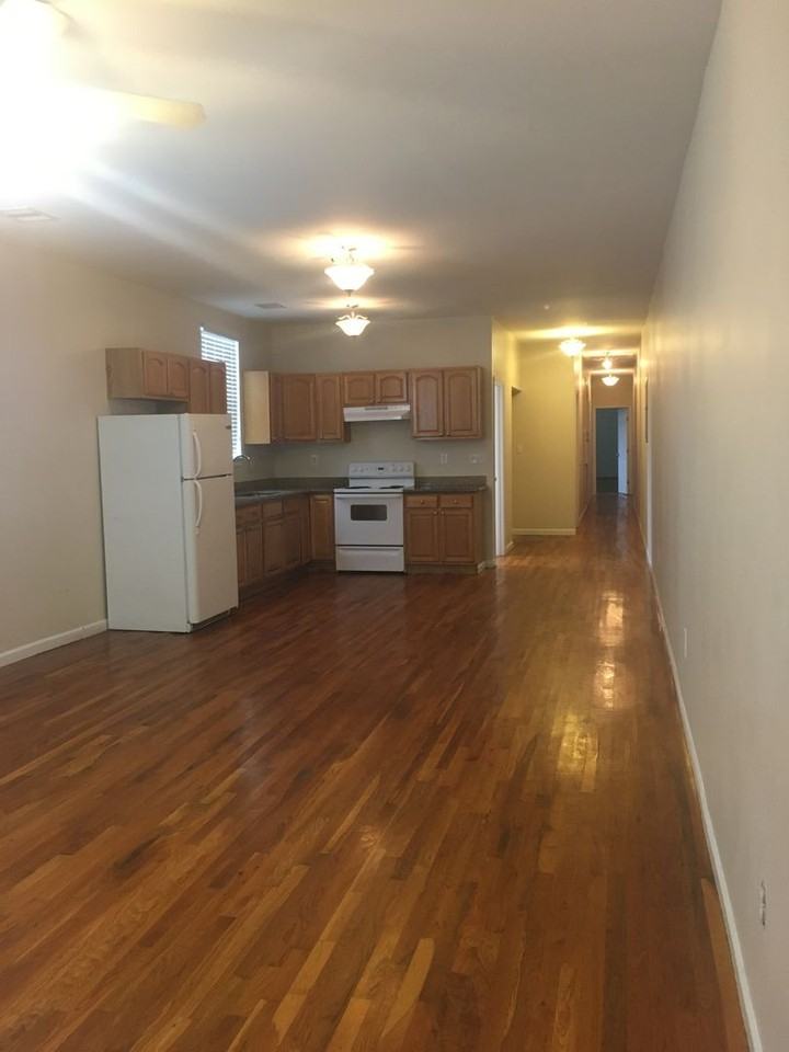 2233-35 Gravier - Photo 2 of 16