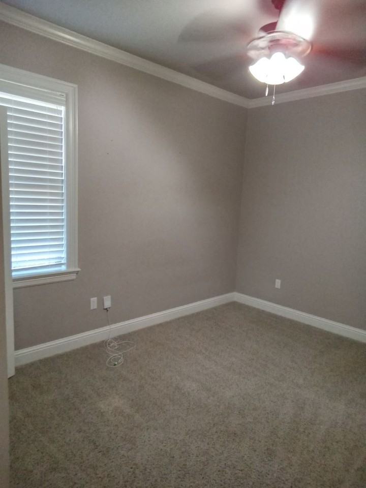 242 Danielle Dr - Photo 5 of 23