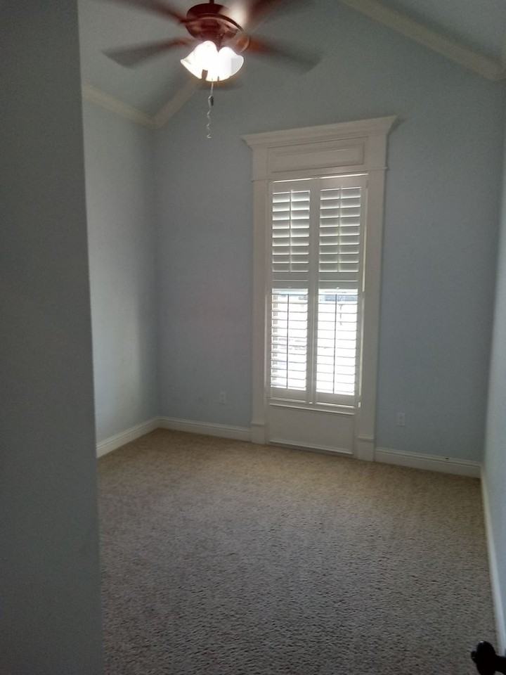 242 Danielle Dr - Photo 7 of 23