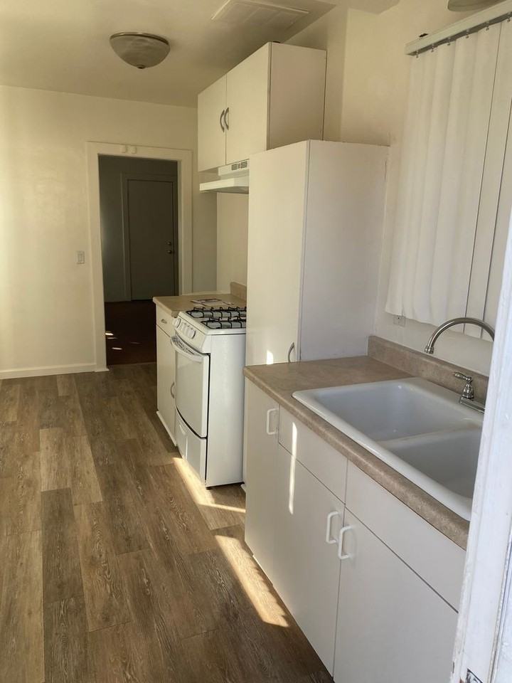 1757 6th Street - Photo 5 of 14