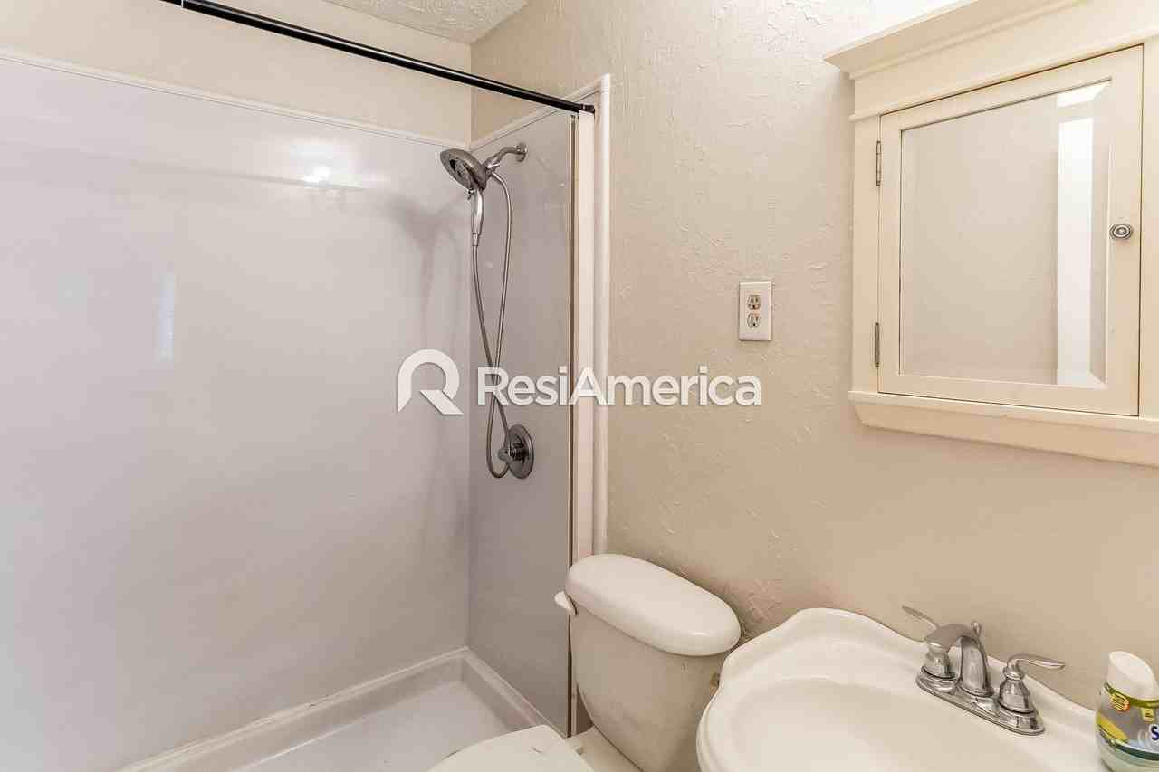 6605 Birchfield Cir - Photo 6 of 14