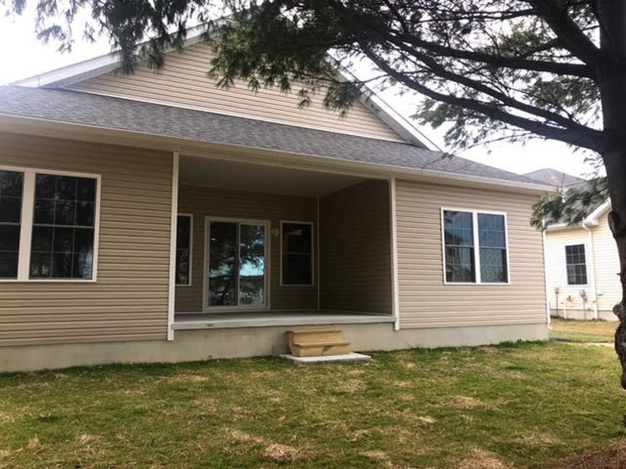 10 Backwater Ct - Photo 2 of 10