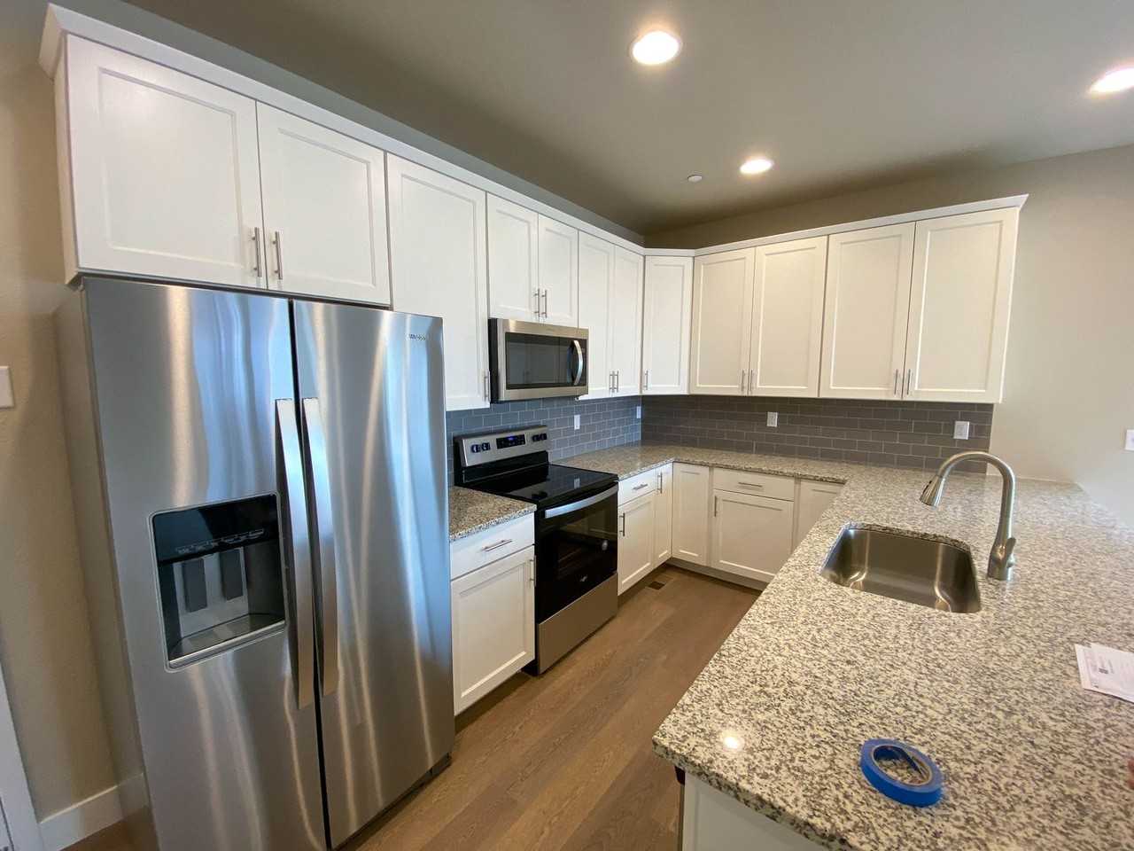 3825 W 88th Ct - Photo 5 of 26