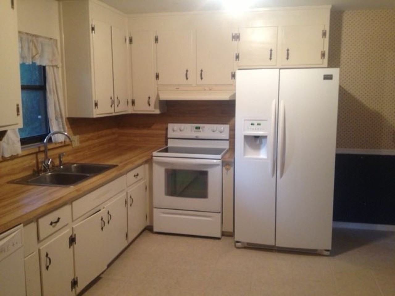 3966 Bess Rd - Photo 4 of 16