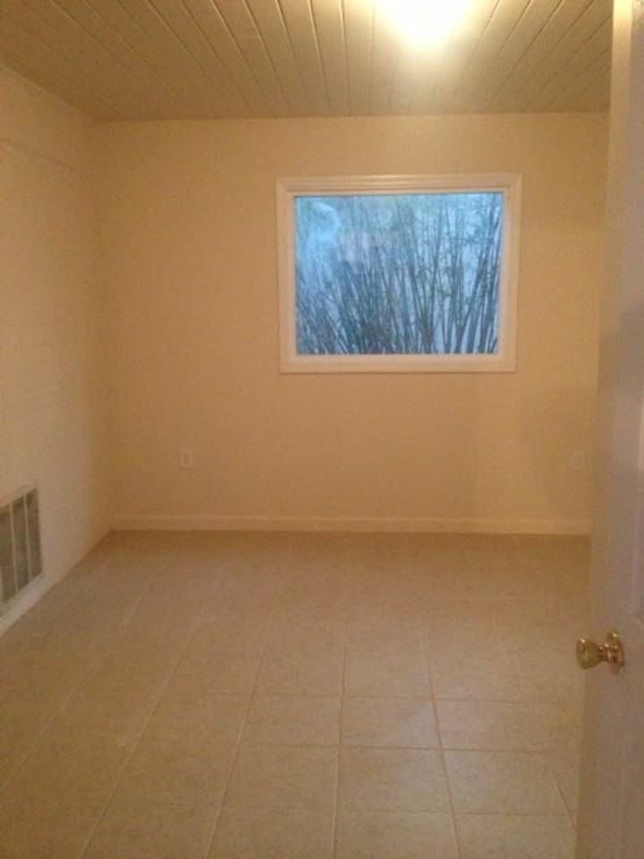 3966 Bess Rd - Photo 5 of 16