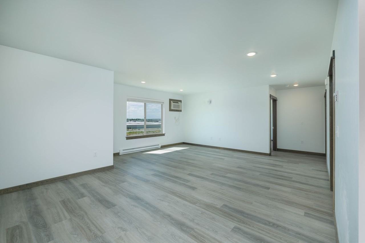 1904 Cruiser Lane - Photo 6 of 31
