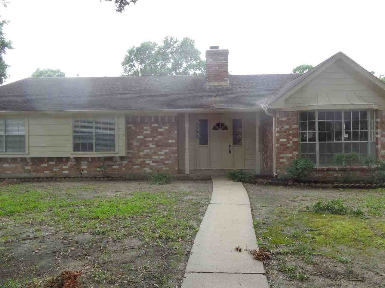 2735 Manila Ln - Photo 2 of 24