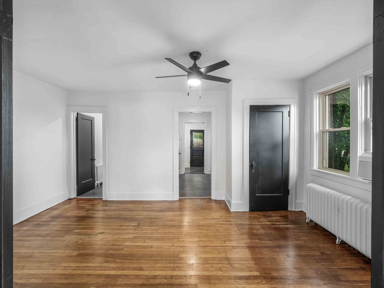 99 Bradford Ave #2 - Photo 3 of 8