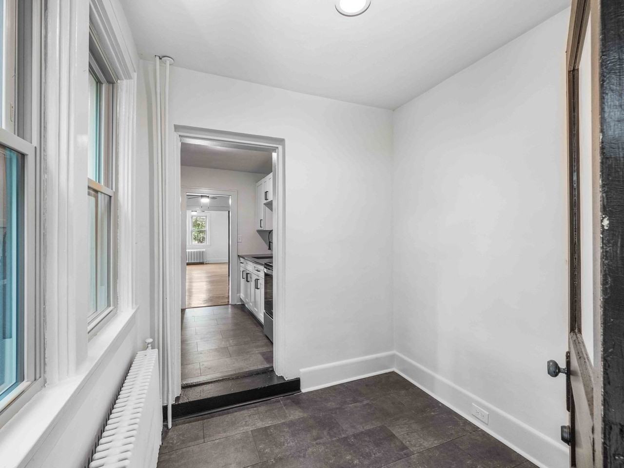 99 Bradford Ave #2 - Photo 4 of 8