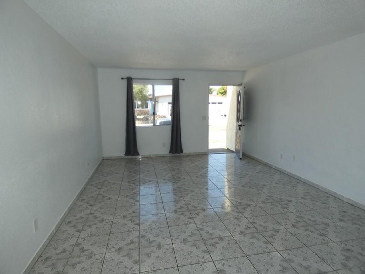 4878 Sanchez Dr - Photo 3 of 15