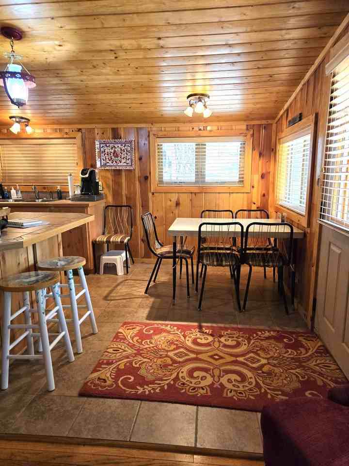 101 Seashell Dr - Photo 3 of 37