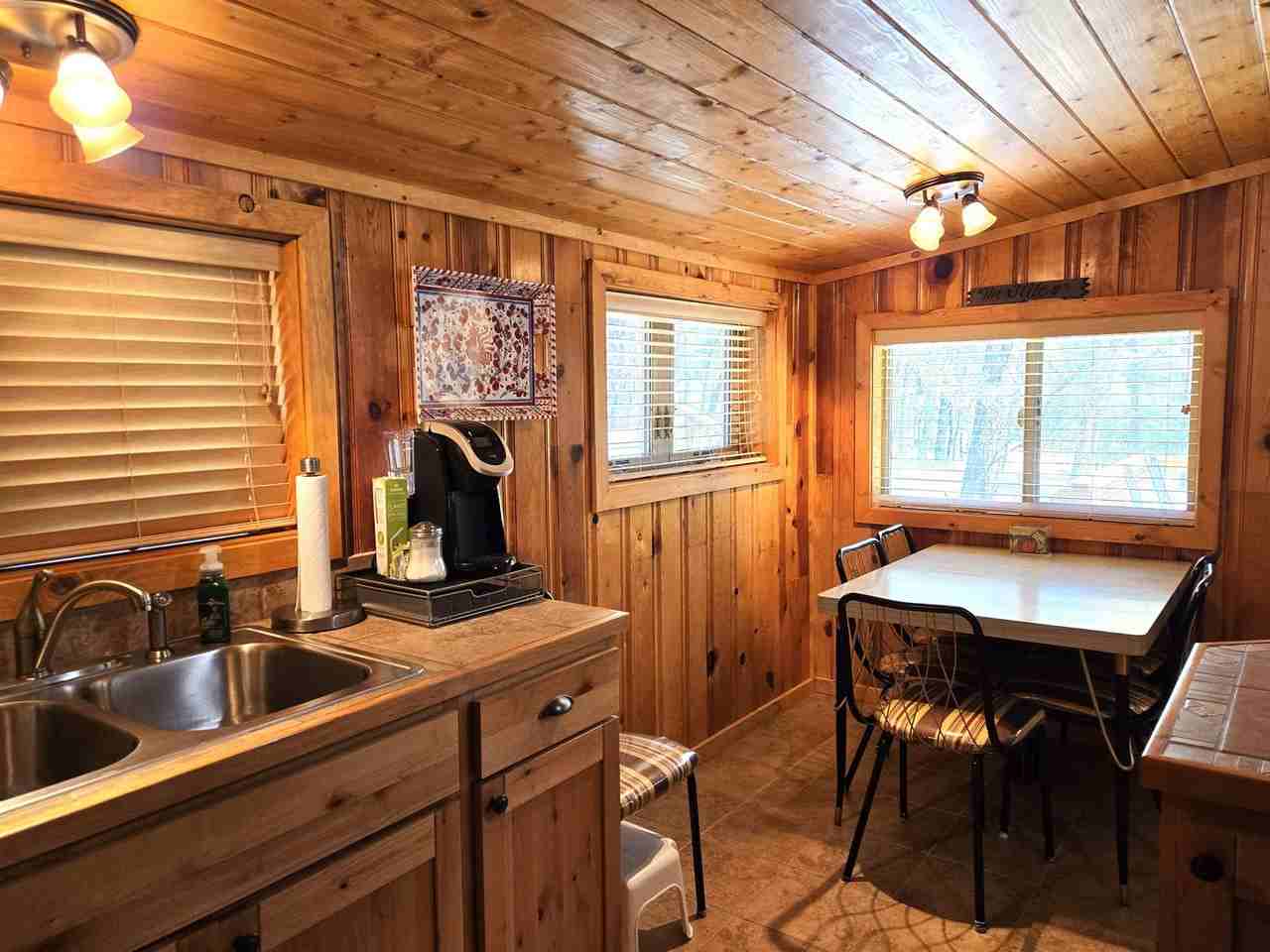 101 Seashell Dr - Photo 7 of 37