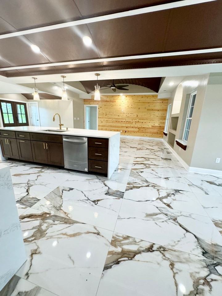 400 Blue Rock Dr - Photo 5 of 41