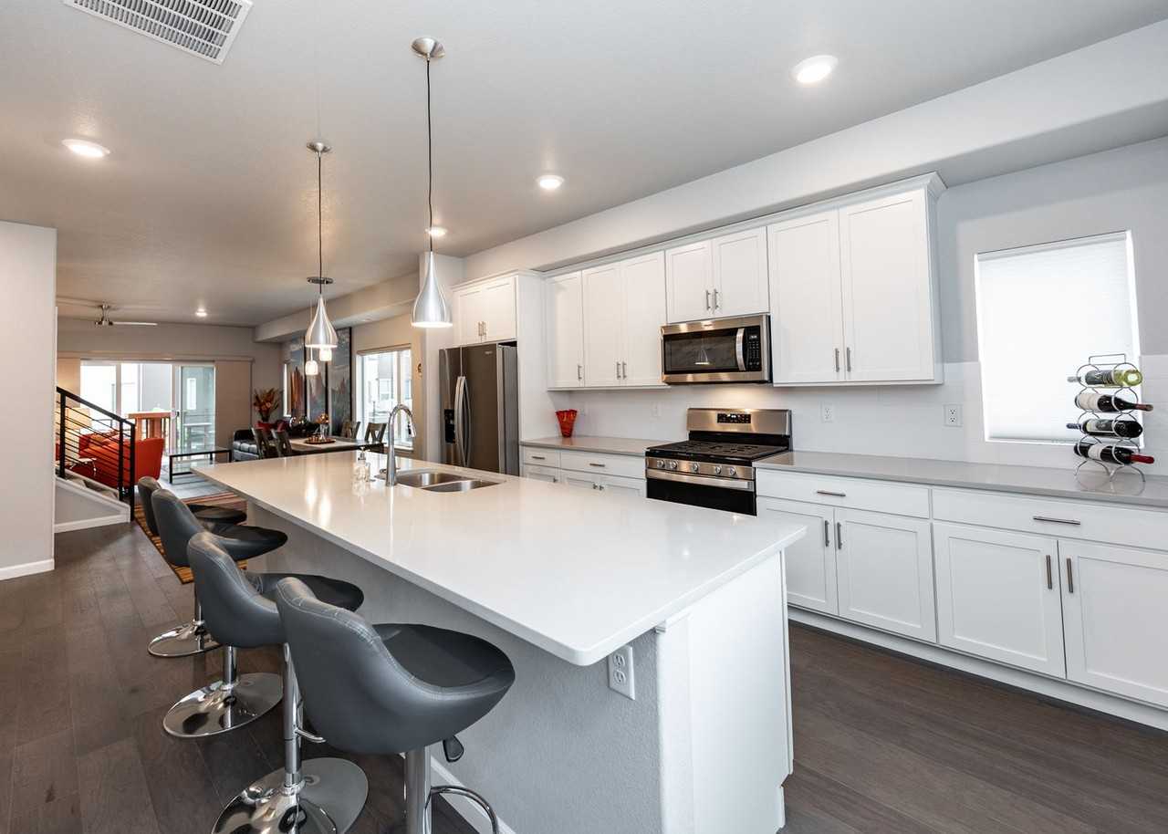 1770 Creek Edge Vw - Photo 2 of 45