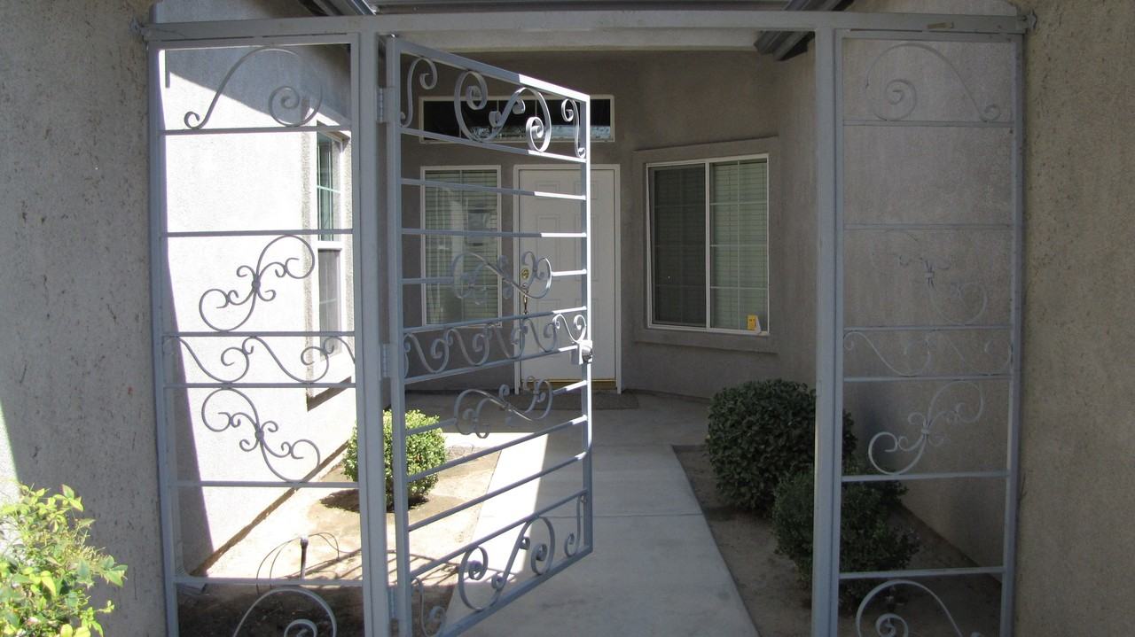 5008 Vista Del Mar Ave - Photo 2 of 26