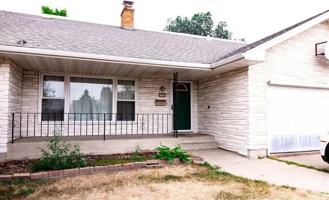 featured image of 1201 16th Ave S