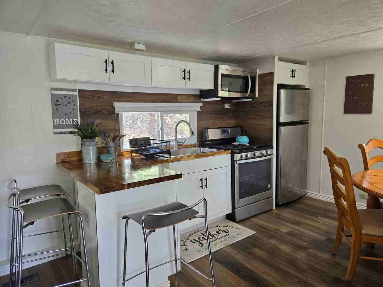 214 Hideaway Ln - Photo 3 of 30