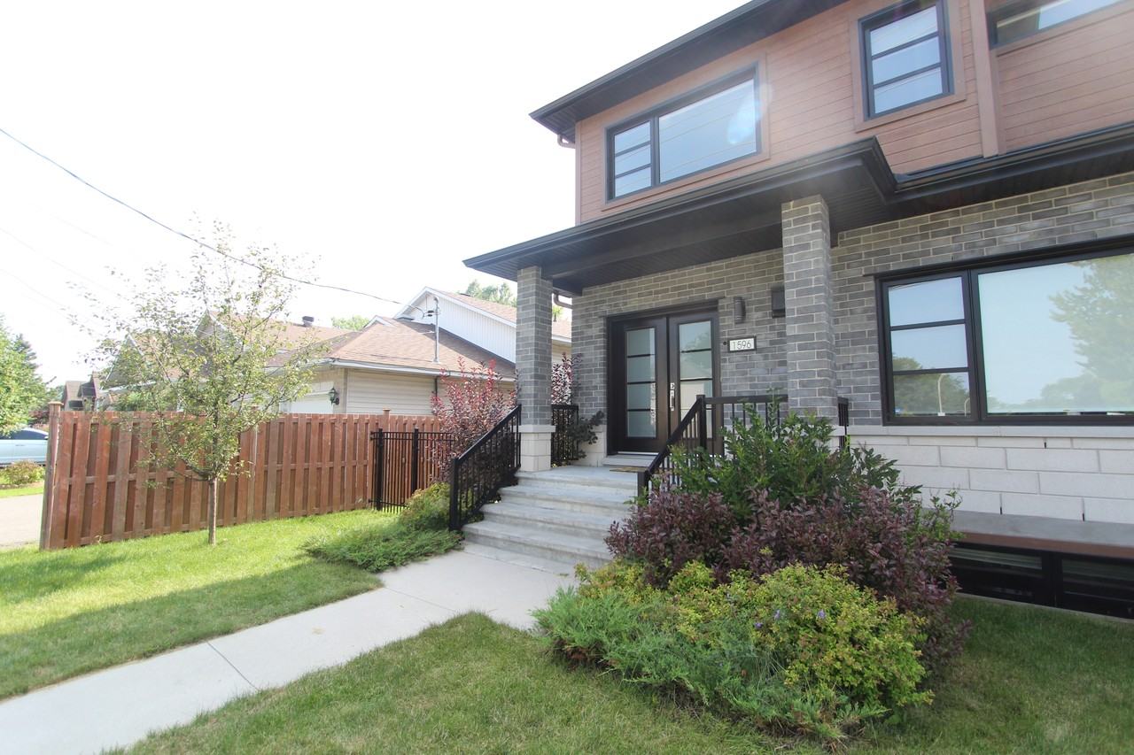 1596 Belcourt Boulevard #B - Photo 3 of 18