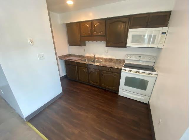 101 Wildwood Dr Apt 4 - Photo 3 of 7