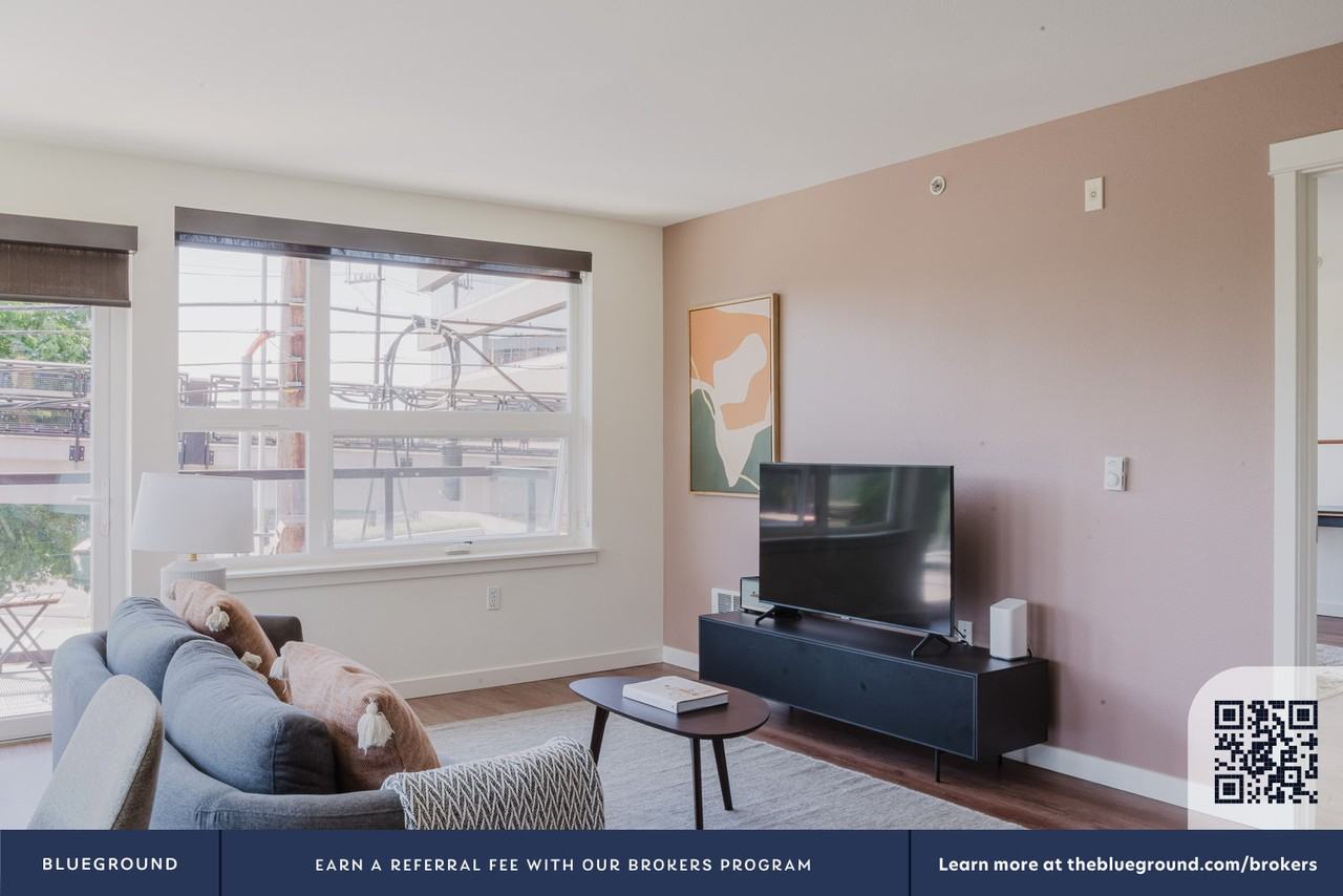 330 3rd Avenue West - Photo 4 of 21