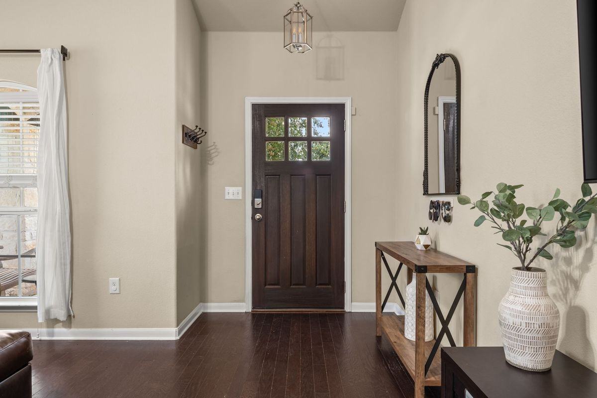 1828 Mathers Mill Trl - Photo 3 of 25