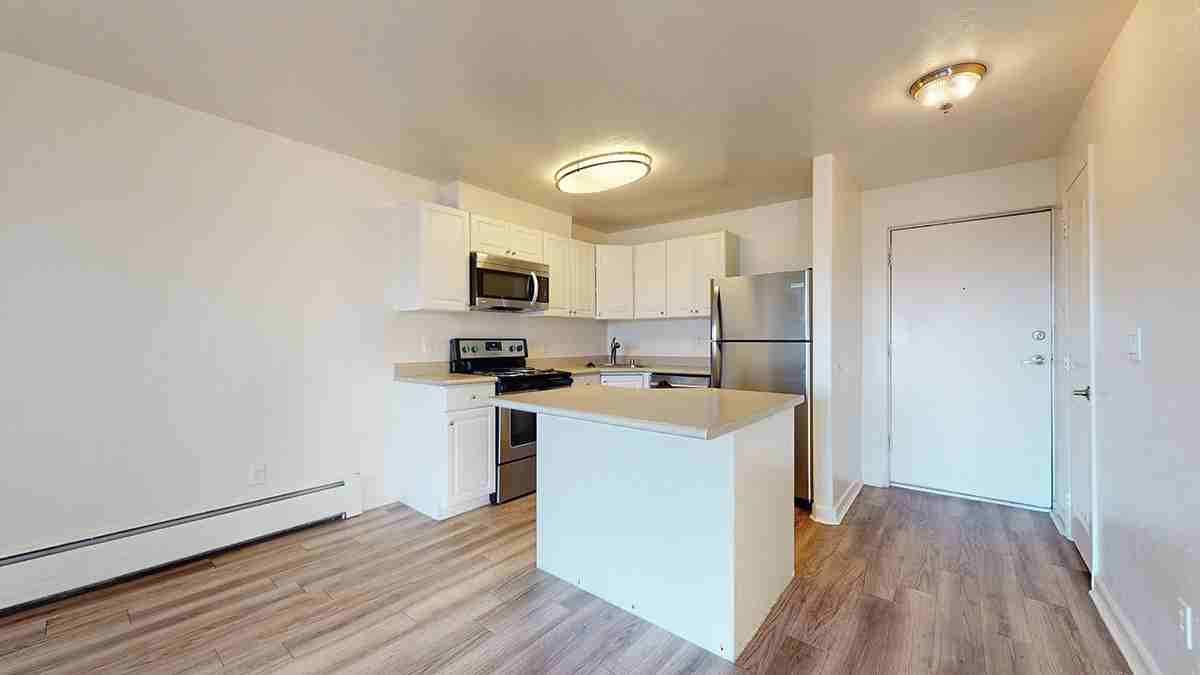 Park Vista B - Photo 2 of 22