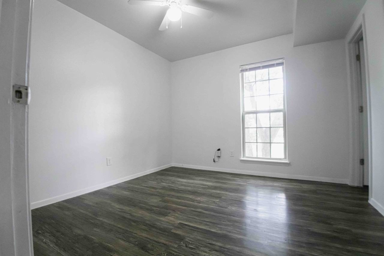 Cedar Glen South - Photo 5 of 36