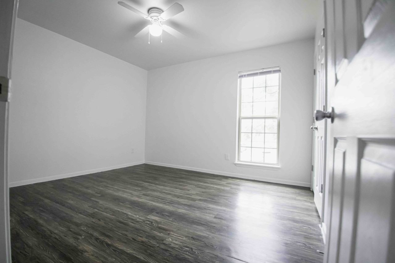 Cedar Glen South - Photo 7 of 36