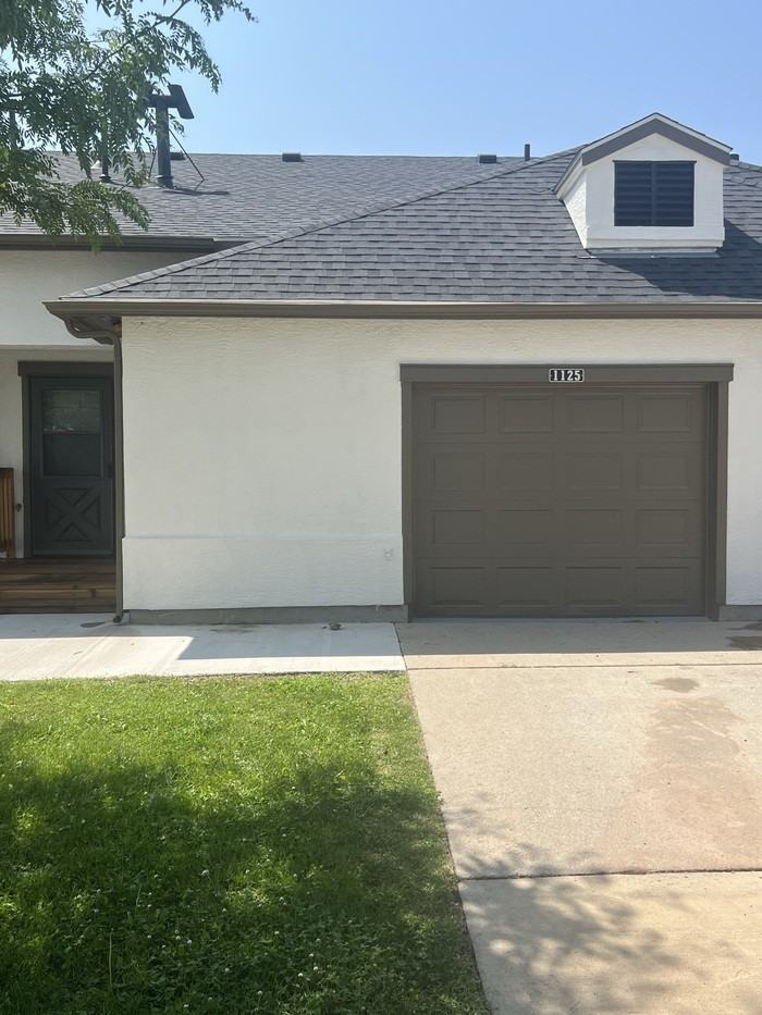 1125 Dakota Dr - Photo 2 of 7