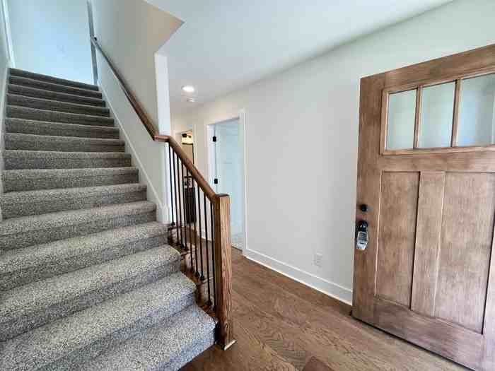 218 High St Apt B - Photo 2 of 49