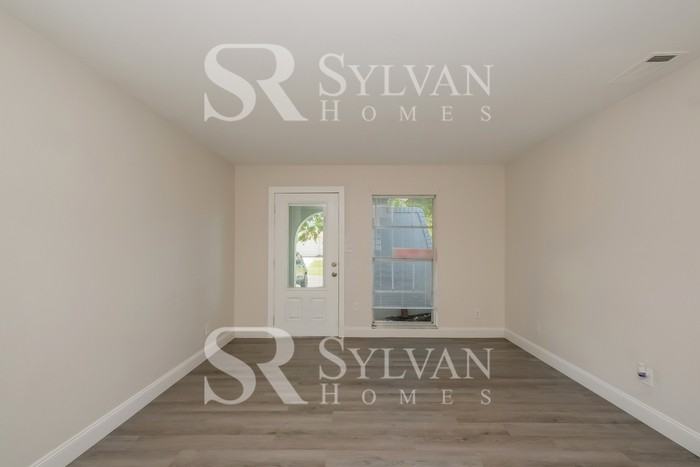 8624 Fish Lake Rd - Photo 3 of 15