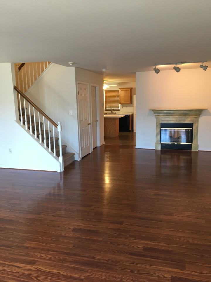 1802 Harrison Ct #1802 - Photo 4 of 12