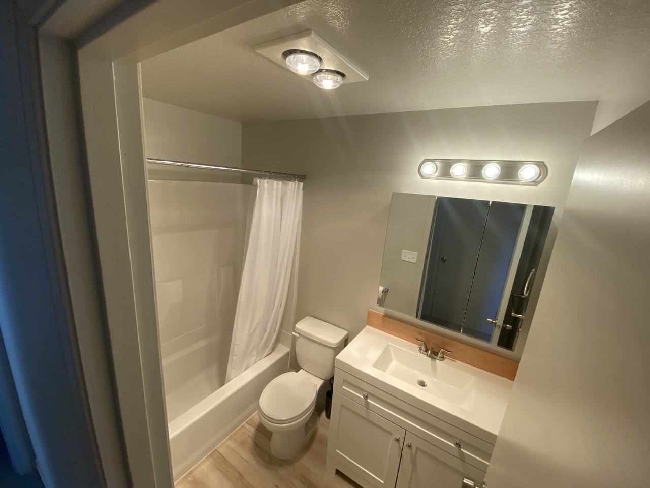 134 Division St N #3 - Photo 3 of 4