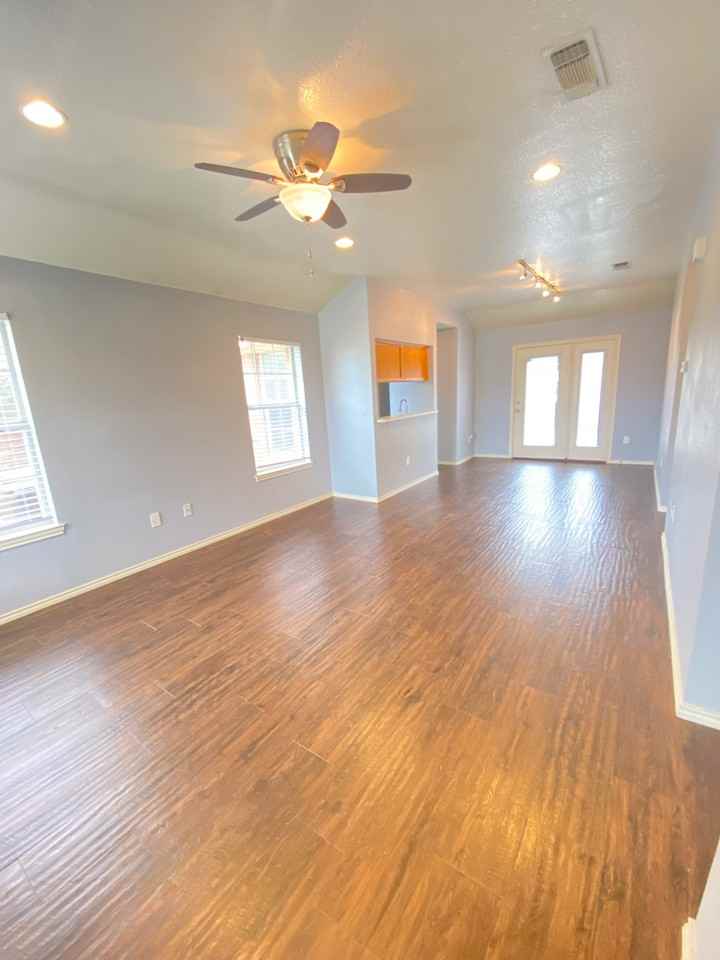 3109 Inglewood St #NA - Photo 3 of 13