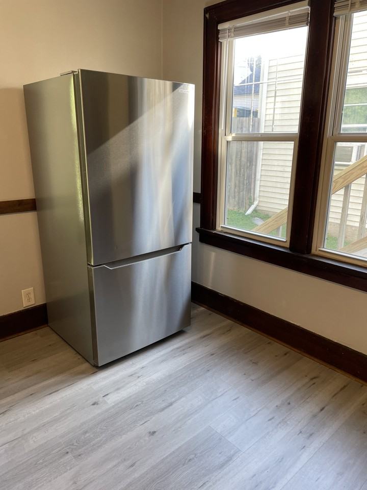 1040 W Washington St #1040 - Photo 2 of 9