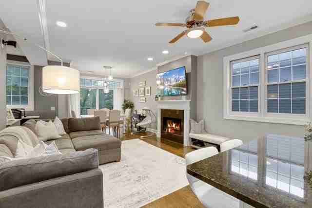 2838 N Damen Ave #2 - Photo 7 of 21