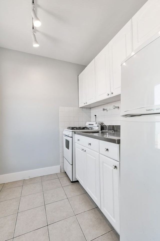 5858 N Sheridan Rd - Photo 4 of 13