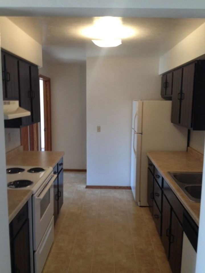 One and Two Bedroom Units located at 2821 Boles St in Wisconsin Rapids - Photo 3 of 16