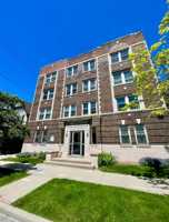 featured image of 1622 E Irving Pl